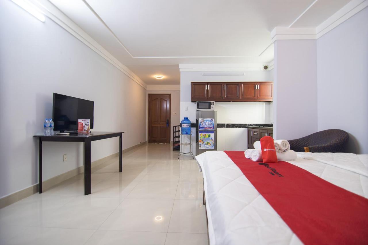 Reddoorz Near Hoa Lu Stadium Ho Şi Min Dış mekan fotoğraf