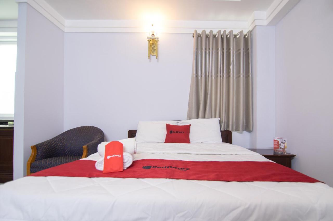 Reddoorz Near Hoa Lu Stadium Ho Şi Min Dış mekan fotoğraf