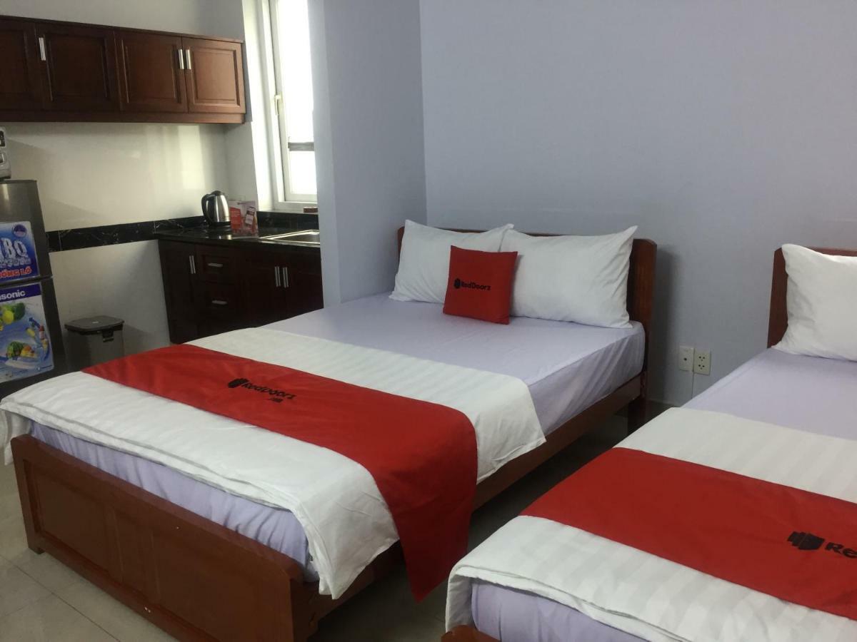 Reddoorz Near Hoa Lu Stadium Ho Şi Min Dış mekan fotoğraf